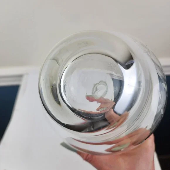 Crystal Etched Vintage Wine Decanter With Stopper - Picture 7 of 9